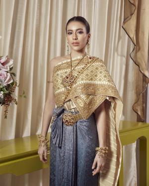 ชุดไทยเจ้าสาว ชุดไทยจักรพรรดิ์ เช่าที่แบมบี้ เวดดิ้ง ห้วยขวาง